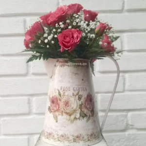 arreglo-floral-vintage-con-rosas-rosadas-calveles-y-perlita-cali